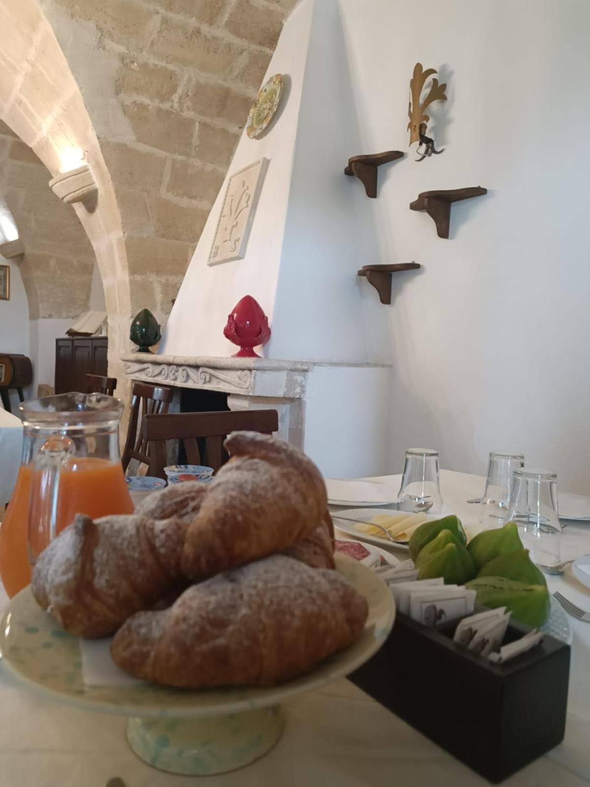 Dal Canonico Mola di Bari Buitenkant foto